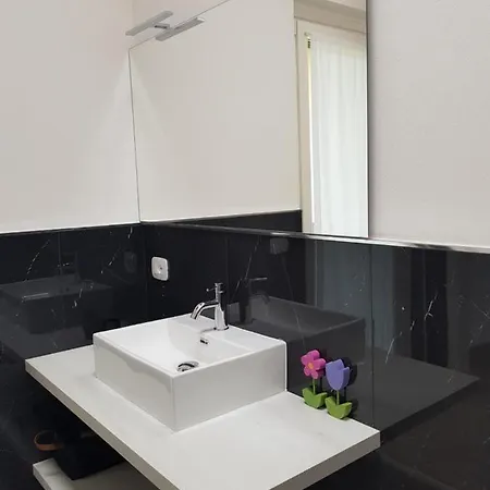 Appartamento Lake View *