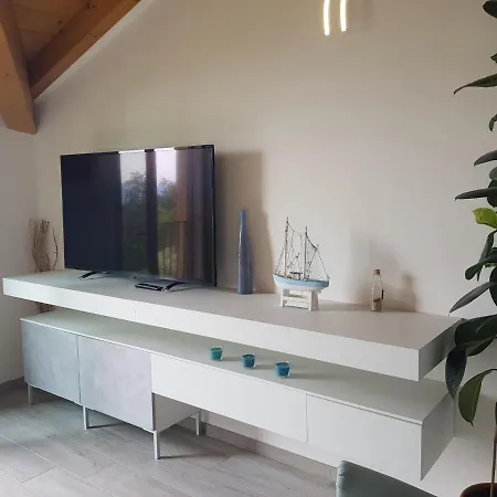 Appartamento Lake View *